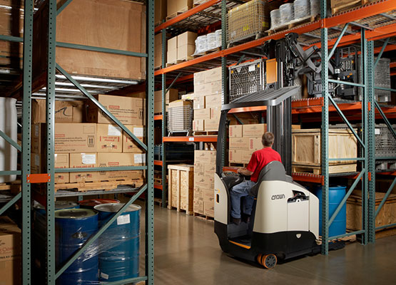 Reach Truck Narrow-Aisle Application Narrow-Aisle Application Scene