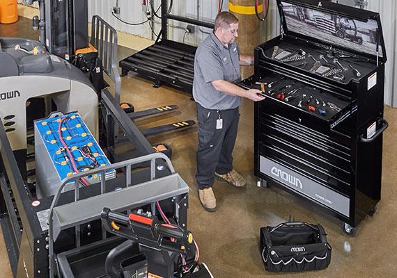 Battery service technician